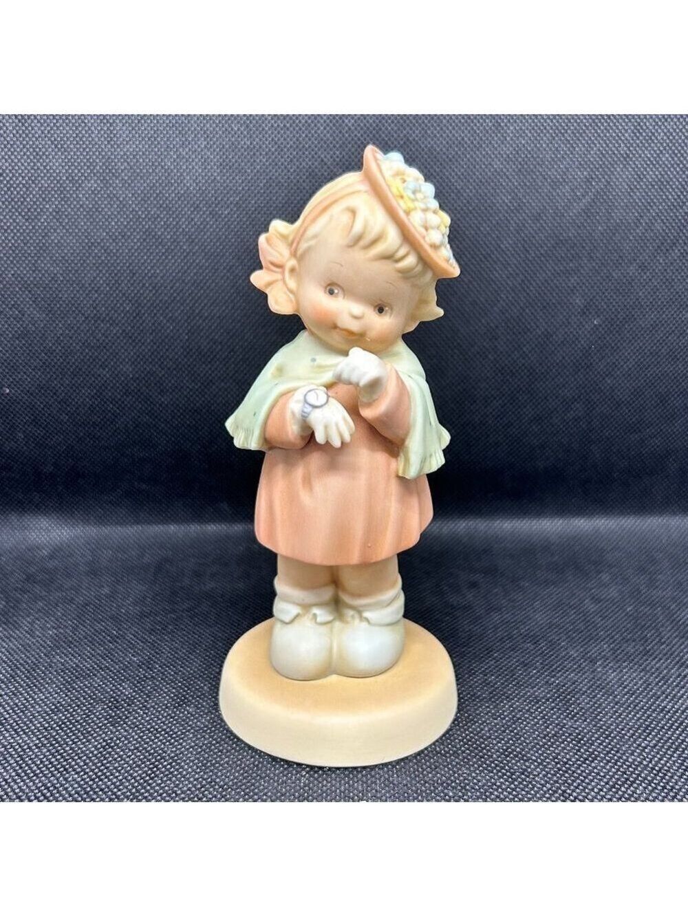 Memories of Yesterday "Time to Celebrate" 1995 Charter Membership figurine